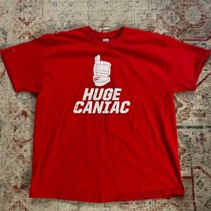 Carolina Hurricanes T-Shirt. “Huge Caniac”. XL